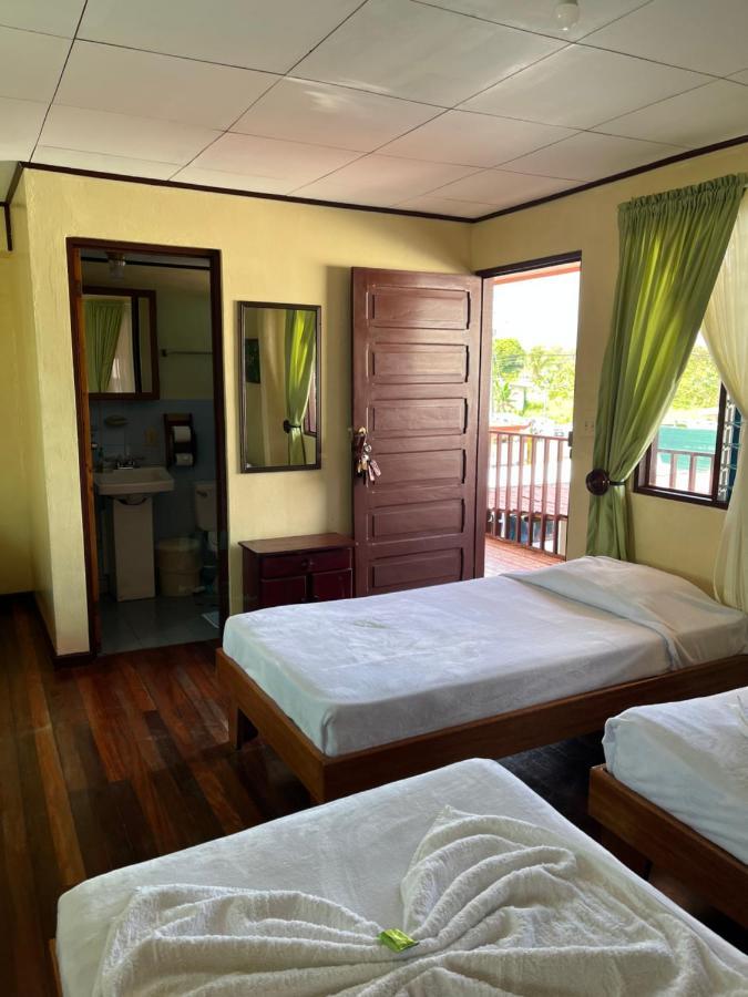 Hotel Sierpe River- Oleaje Sereno Екстер'єр фото