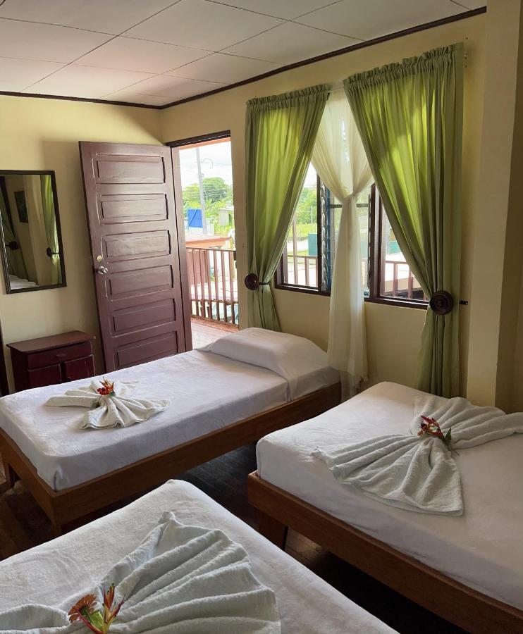Hotel Sierpe River- Oleaje Sereno Екстер'єр фото